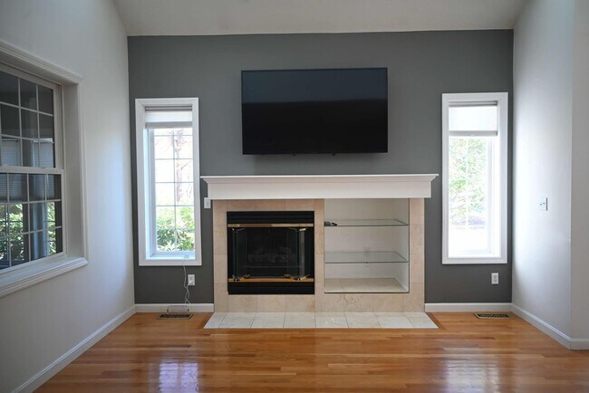 Building Photo - 34 Crimson Glory Ln