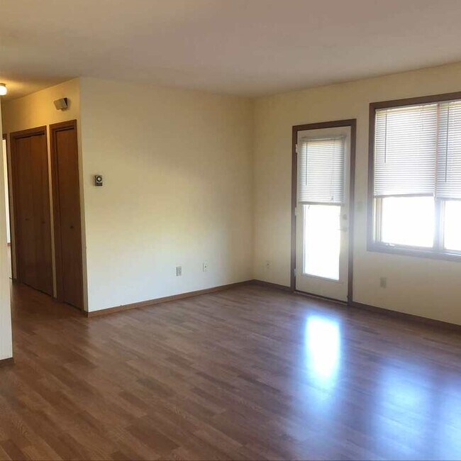 Foto del edificio - 203 N Wightman St