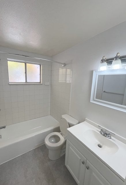 Building Photo - 3300 S Clarkson St