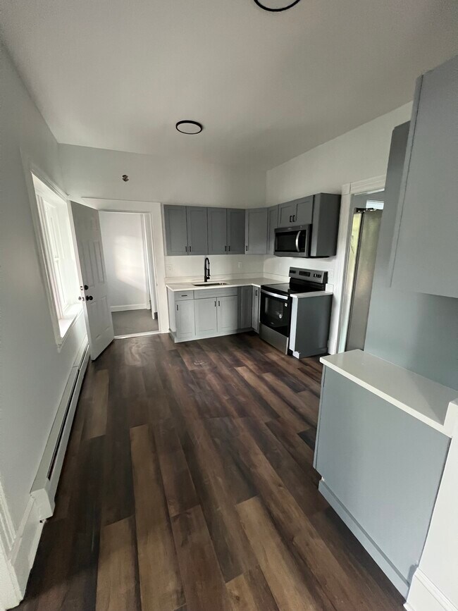 Foto del edificio - 185 Maple St