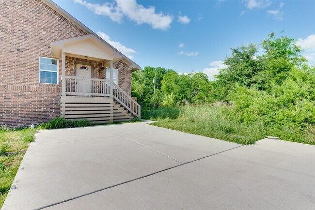 Foto del edificio - 5405 Groveton St