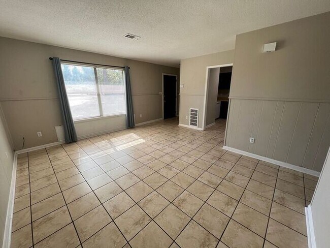Foto del edificio - Gulf Breeze - Green Briar Estates - 1 bedroom, 1 bathroom