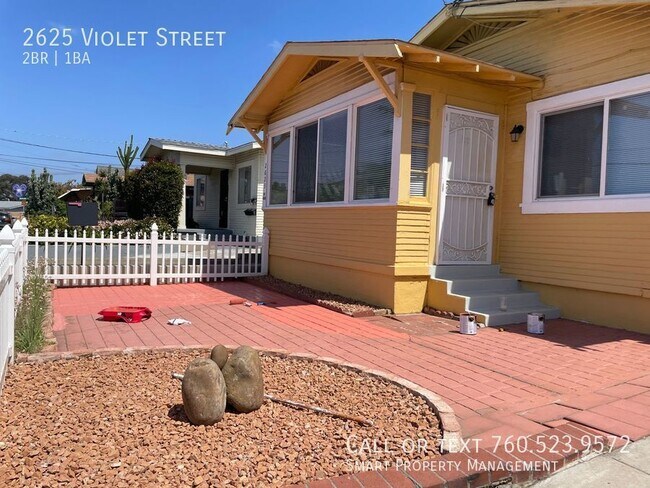 Building Photo - Gorgeous 2-bedroom house for rent! Best De...