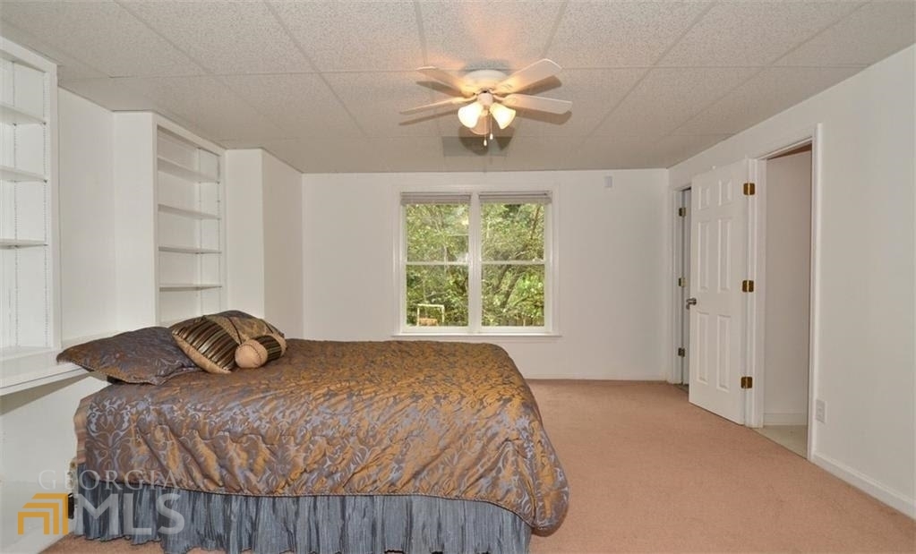 Primary Photo - 5975 Peachtree Pkwy