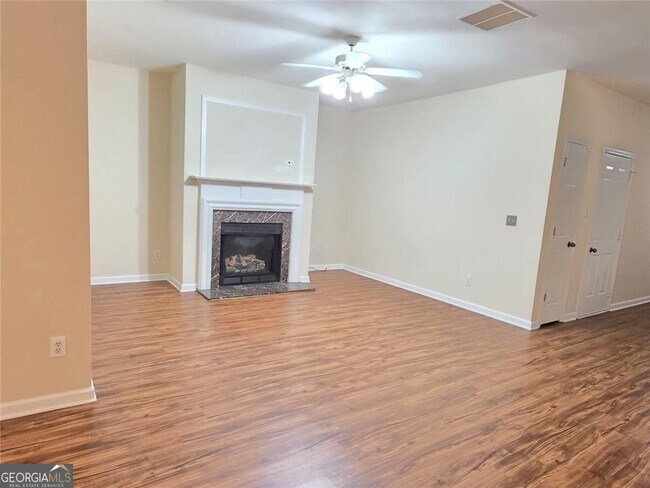 Building Photo - 1693 Southgate Mill Dr