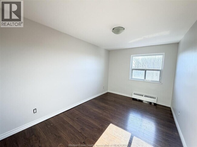 Building Photo - 20 Bradmon Dr