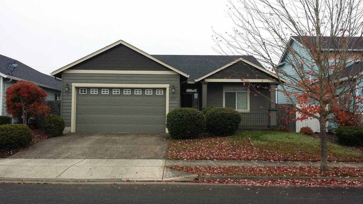 Primary Photo - 3-Bedroom Single-Level House in Hubbard