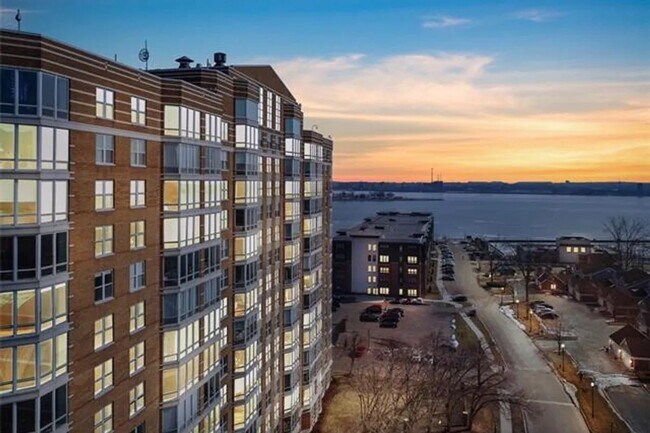 Building Photo - 250 E Harbortown Dr