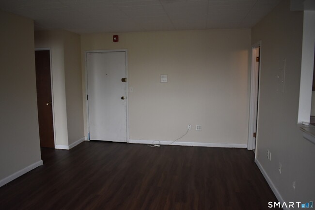 Building Photo - 1575 Boston Ave