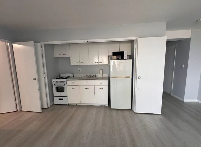Foto del edificio - 3100 N Lake Shore Dr