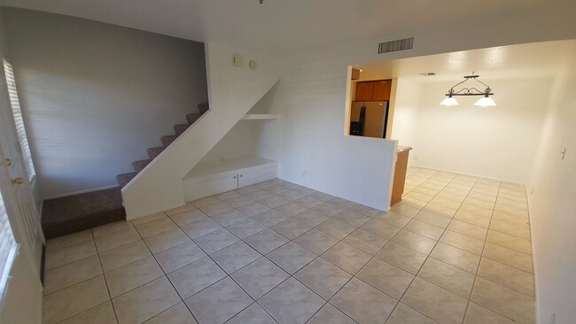 Foto del edificio - VERY NICE SOUTH SCOTTSDALE TOWNHOME!