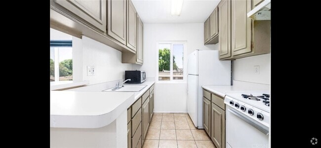 Building Photo - 17900 Sherman Way