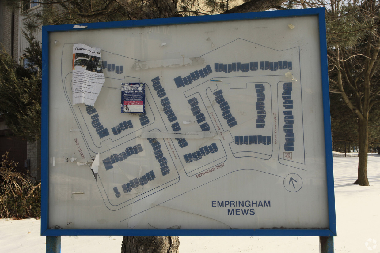 Building Photo - Empringham Mews