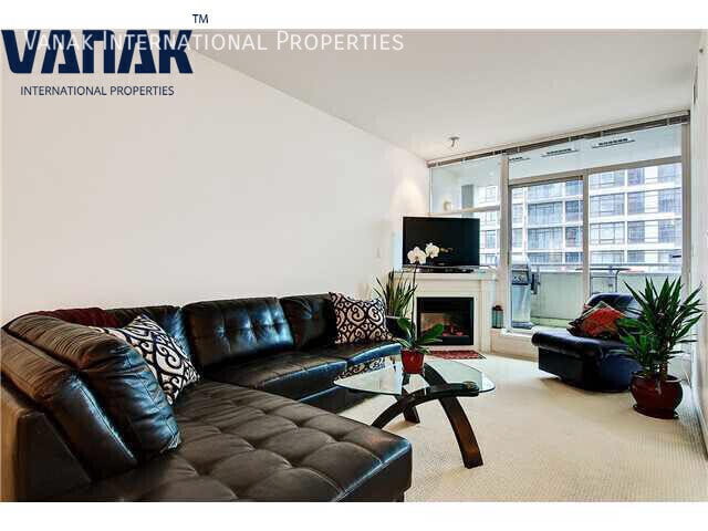Photo du bâtiment - Bright 1 Bed, 1 Bath at The Pier Premium L...