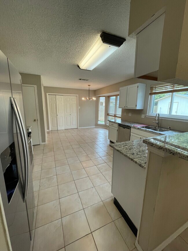 Foto del edificio - 507 Eaglecreek Dr