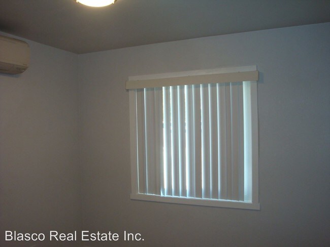 Building Photo - 8332 Nuevo Ave