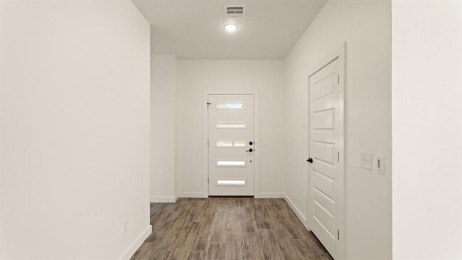 Foto del edificio - 12800 NW 6th St