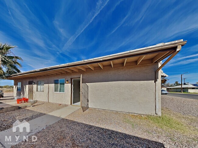 Foto del edificio - 2437 N Amarillo St