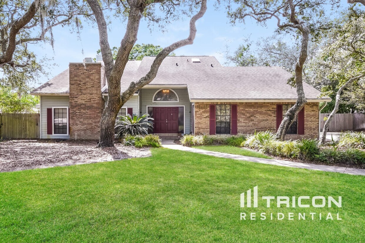Foto principal - 702 Keeneland Pike