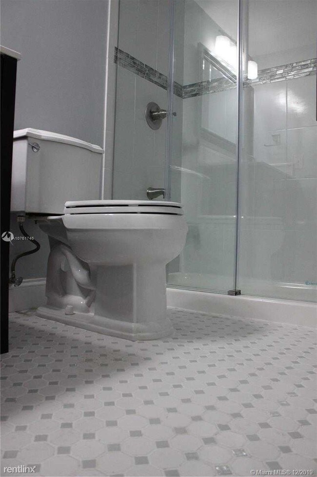 Foto del edificio - 1 br, 1 bath Condo - 9455 W Flagler St C410