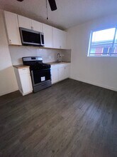 Building Photo - 815C Courtois