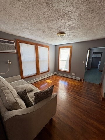 Building Photo - 16 8th Ave