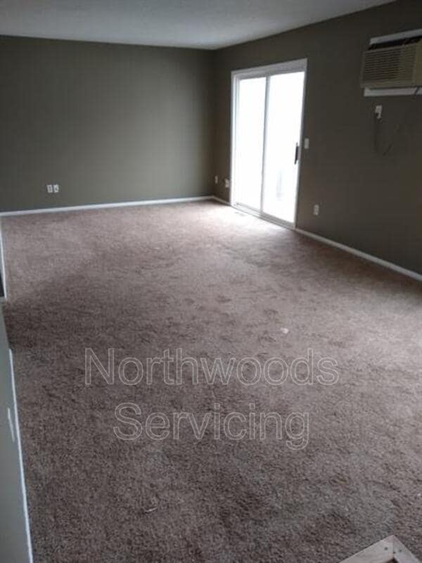 946 Wescott Trail, Eagan, MN 55123 Condo for Rent in Eagan, MN