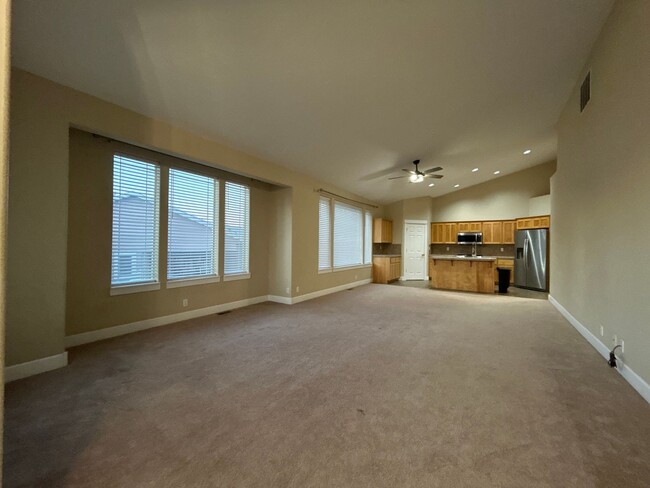 Foto del edificio - 3 Bedroom / 2 Bathroom House in Prineville...