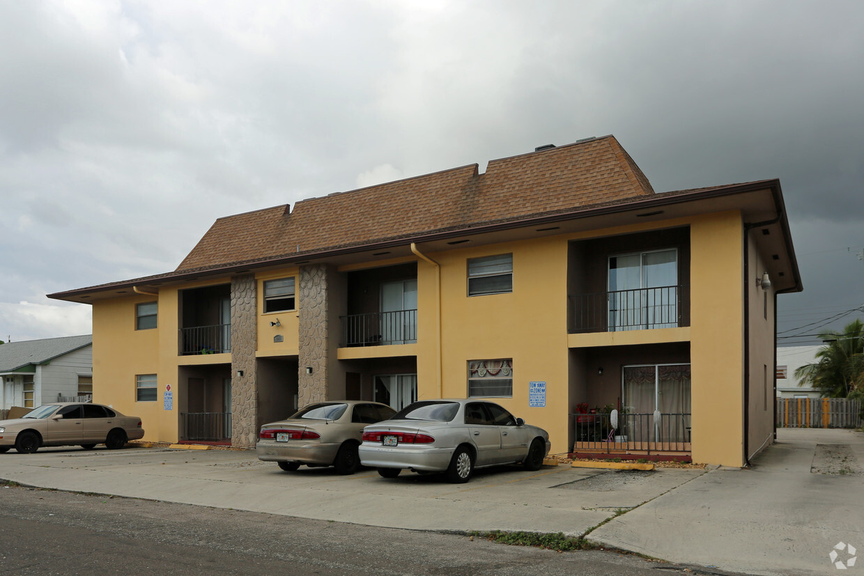 Foto principal - Lake Worth Shores Apartments