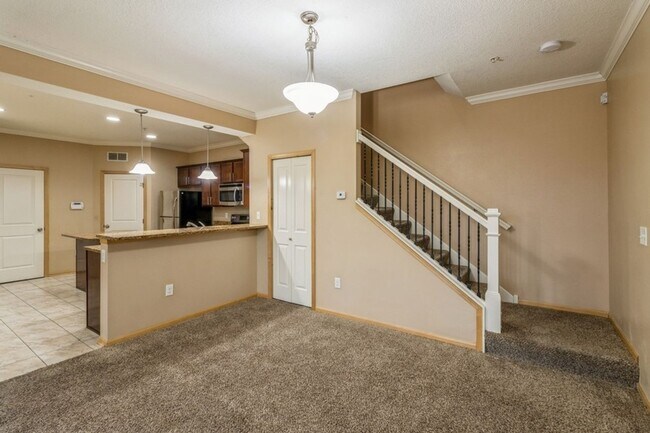 Foto del edificio - 3 Bedroom 2.5 Bath Townhome. Waukee Schools!!