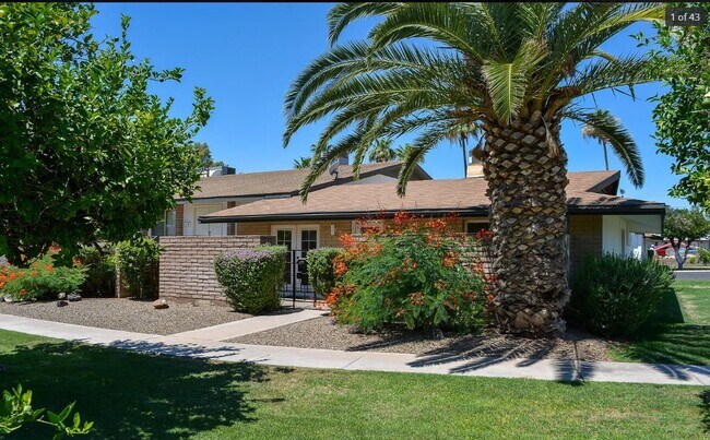 Foto del edificio - 7603 E Minnezona Ave