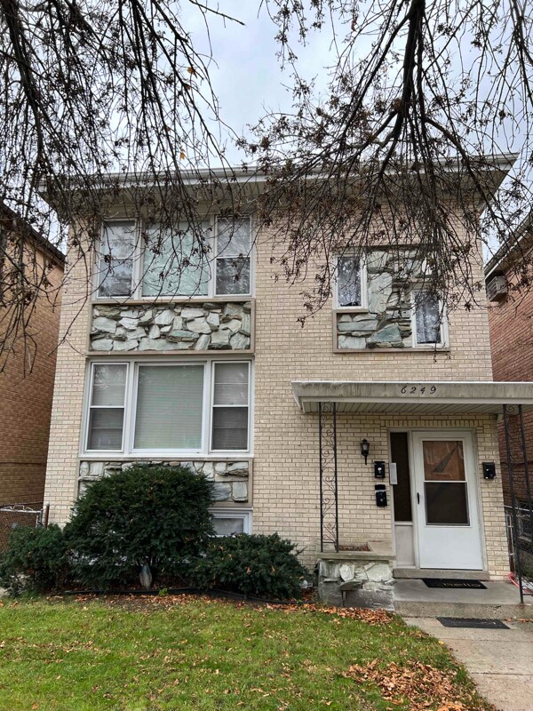 Primary Photo - 6249 W Montrose Ave