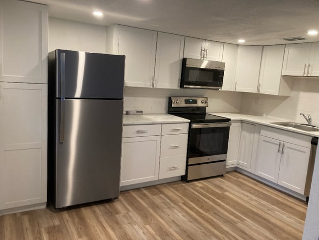 Building Photo - 1895 40th Ave