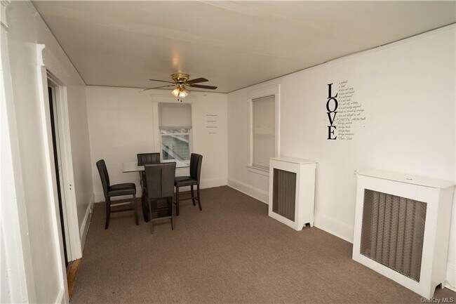 Building Photo - 133 Chauncey Ave