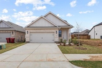 Building Photo - 3504 Clover Leaf Ln