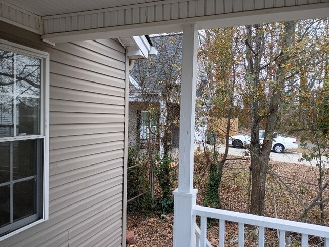 Building Photo - 403 Fair St