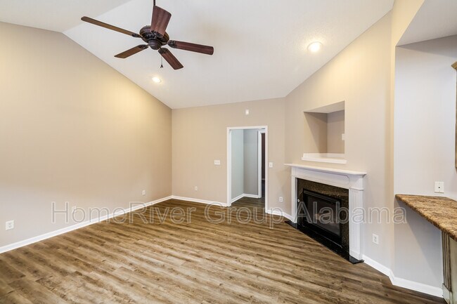 Building Photo - 1671 Spencer Dr