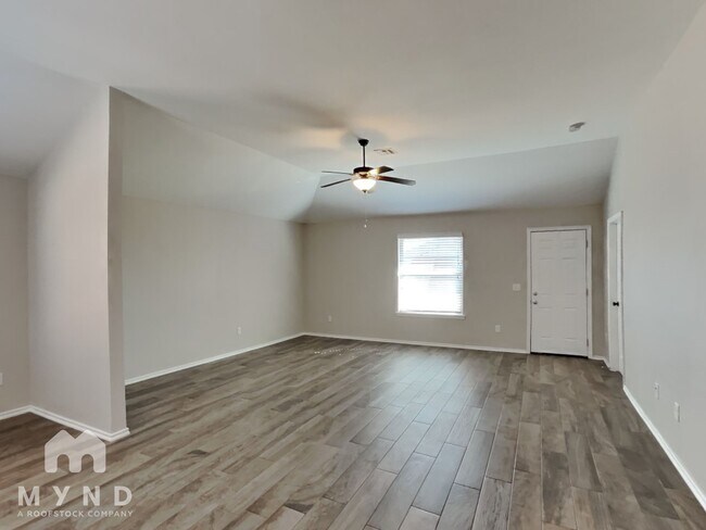 Foto del edificio - 3048 NW 182nd St