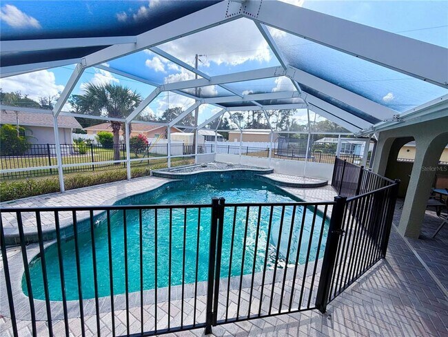 Building Photo - 1186 Sandy St