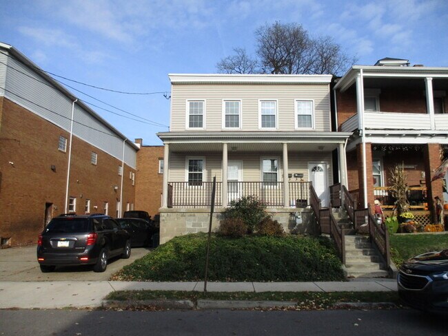 Building Photo - 656 Glenwood Ave