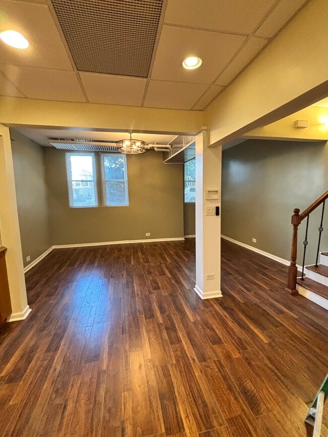 Building Photo - 4430 S Homan Ave