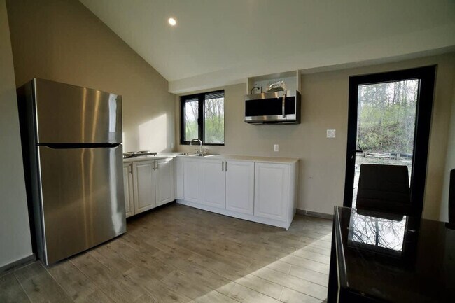 Building Photo - 6010 Rice Lake Scenic Dr