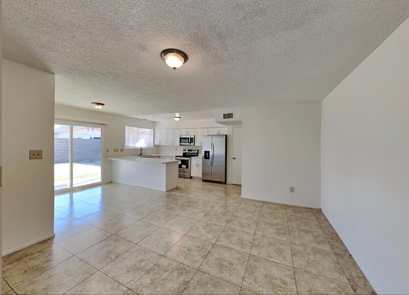 Foto principal - 376 Stone Fly Rd