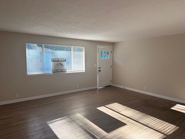 Building Photo - TFSC-B1604