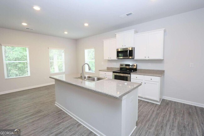 Building Photo - 2105 Jessica Way
