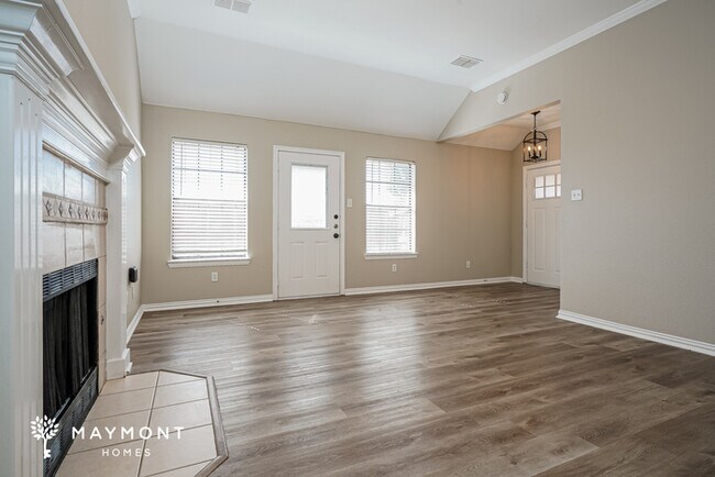 Foto del edificio - 3000 Huntington Ct