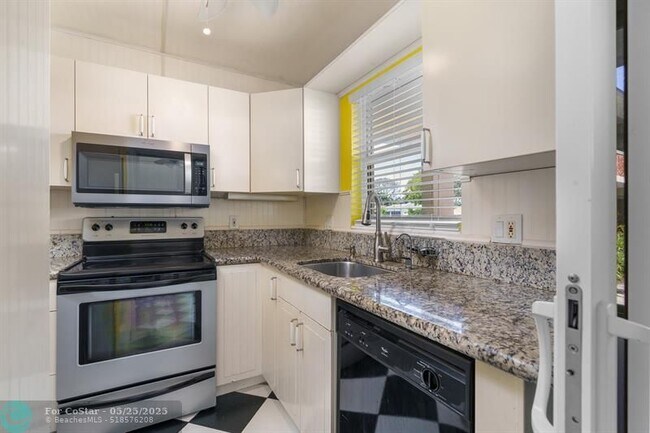 Foto del edificio - 2800 NE 14th Street Causeway