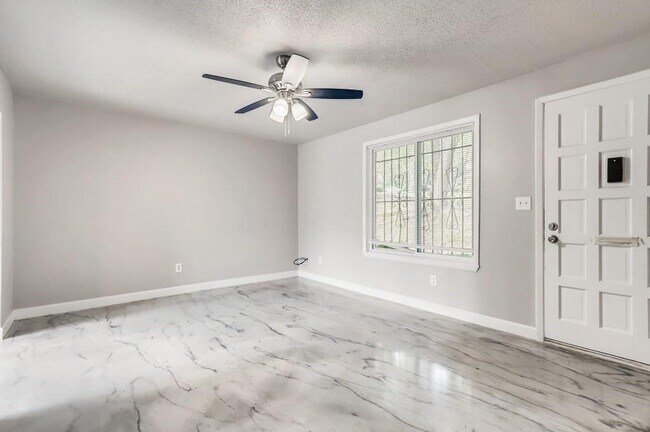 Foto del edificio - 257 Peyton Rd SW