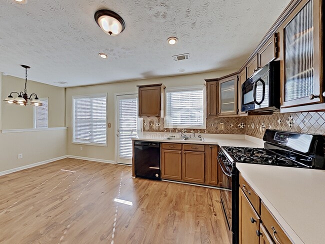 Building Photo - 3436 Friendship Farm Dr