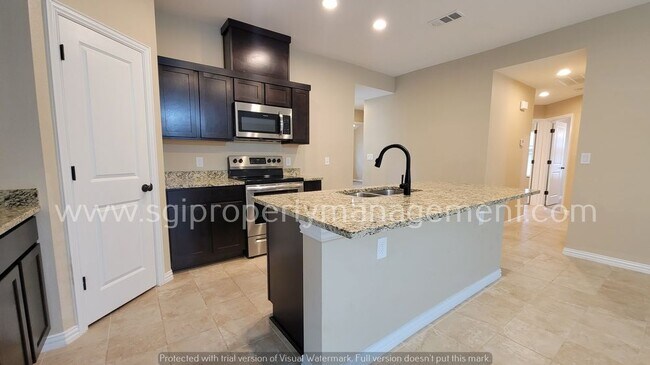 Foto del edificio - Be the First to Occupy this 3 Bed 2 Bath H...